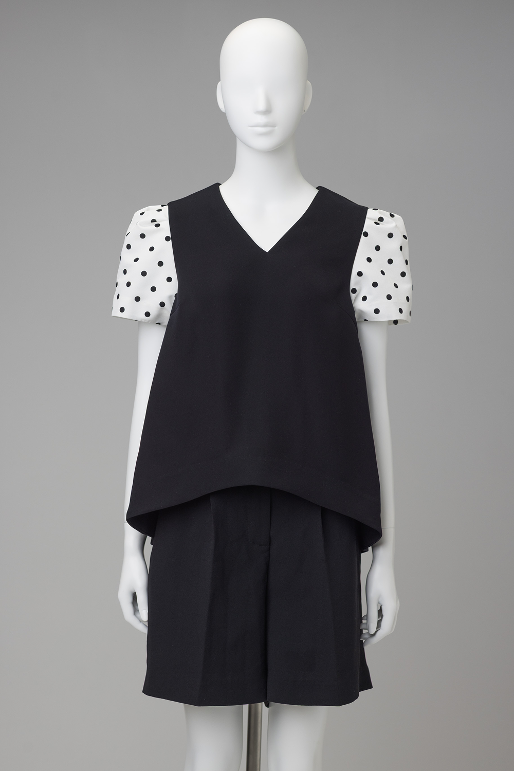 Dot Puff Sleeve Blouse