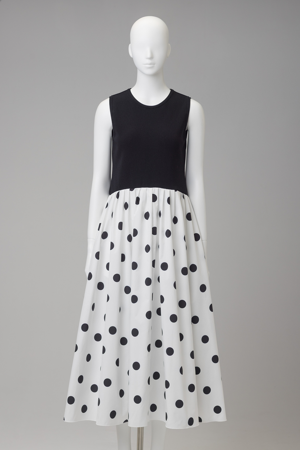 Dot Panel Maxi Dress（black)
